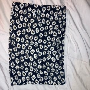 Forever 21 women’s daisy tube top